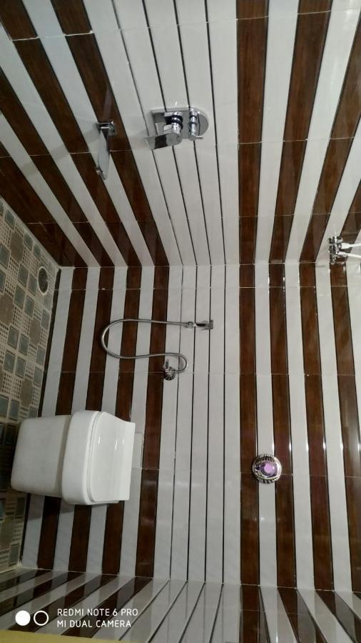 Coconut Homestay Хампи Екстериор снимка