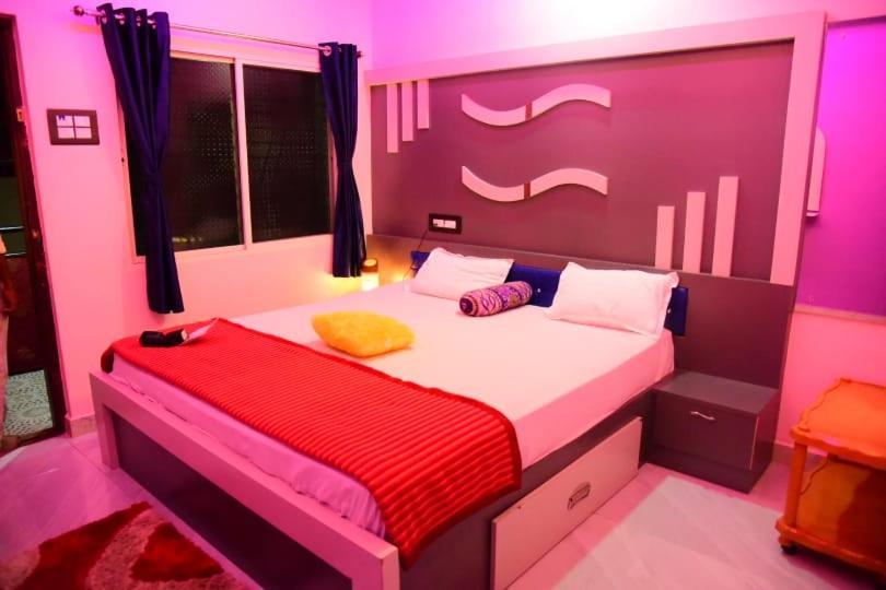 Coconut Homestay Хампи Екстериор снимка